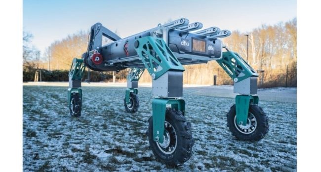 Autonómny robot na zber jahôd RoLand ako pomocník pri zbere úrody
